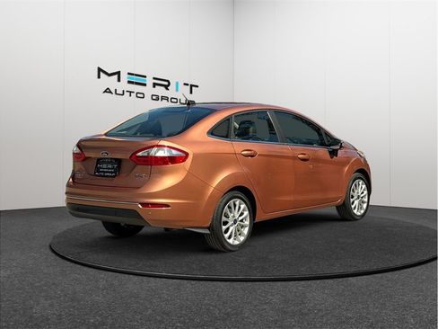 Used 2017 Ford Fiesta Titanium FWD image 9