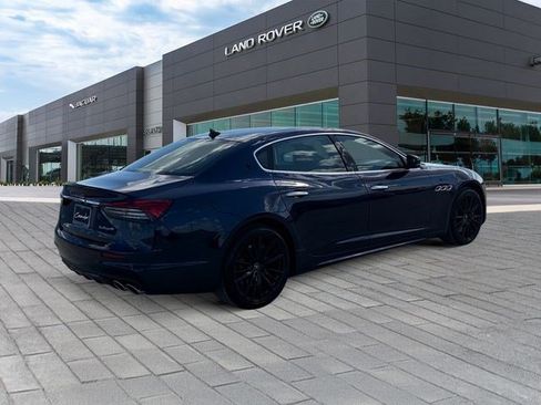 Used 2023 Maserati Quattroporte Modena Q4 AWD/4WD image 5