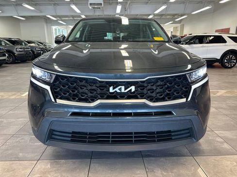 Used 2023 Kia Sorento LX FWD image 14