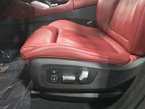 Used 2021 BMW X6 sDrive40i w/ Convenience Package image 27