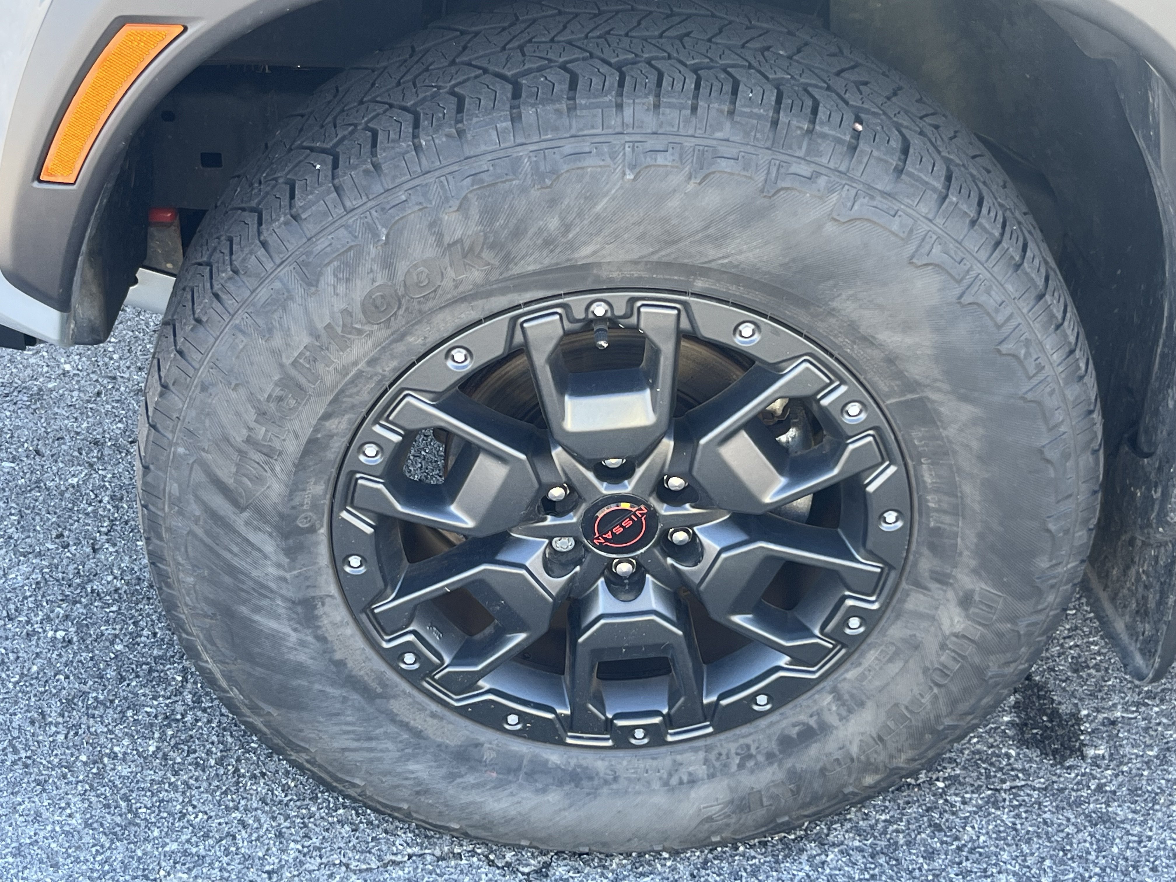 Used 2024 Nissan Frontier PRO-4X w/ Pro Premium Package AWD/4WD image 13