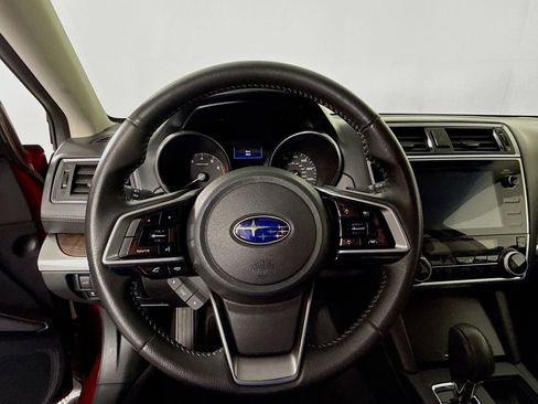 Used 2018 Subaru Outback 2.5i Limited image 12