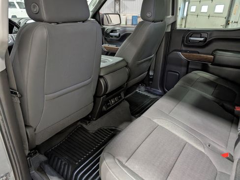 Used 2021 GMC Sierra 1500 Elevation image 19