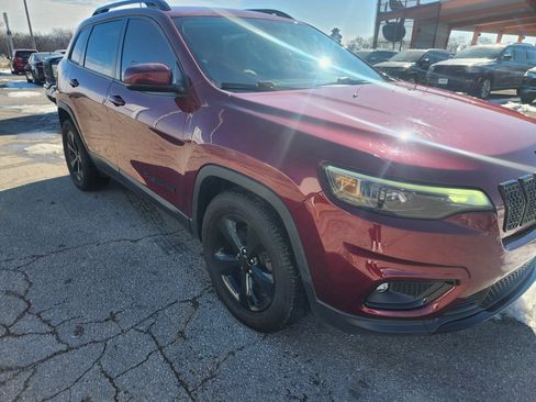Used 2020 Jeep Cherokee Latitude Plus image 6
