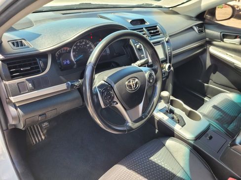 Used 2014 Toyota Camry SE w/ Fleet Convenience Package FWD image 14