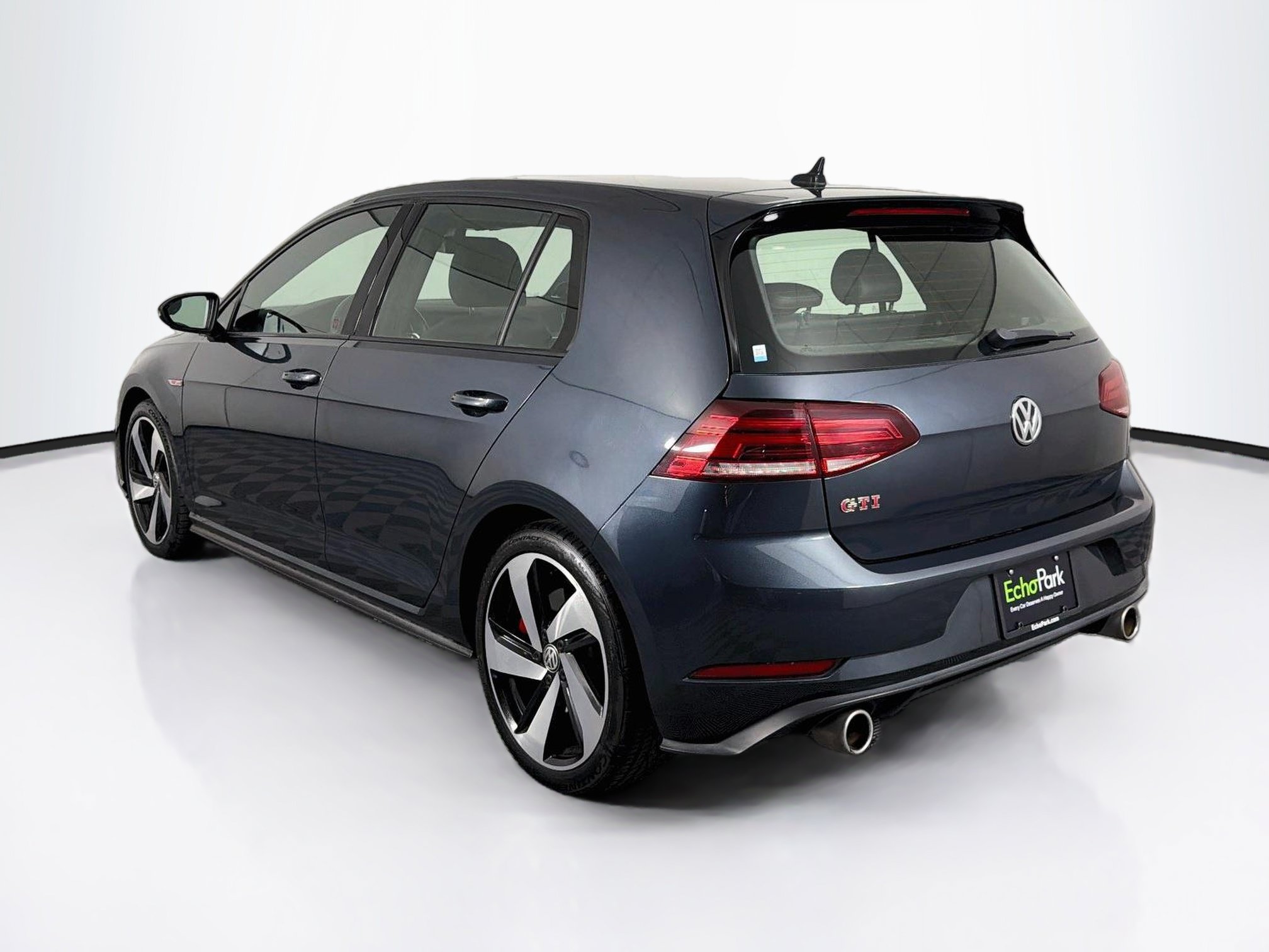 Used 2019 Volkswagen GTI SE FWD image 5