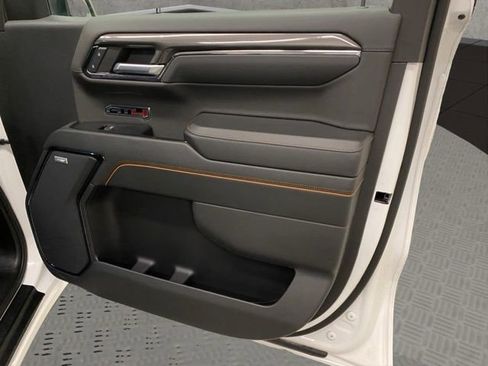 Used 2024 GMC Sierra 1500 AT4 w/ AT4 Preferred Package image 21