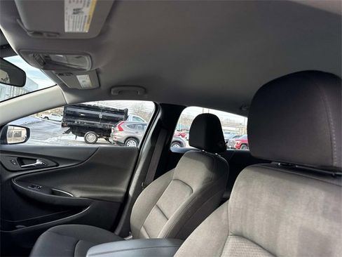 Used 2020 Chevrolet Malibu LT image 34