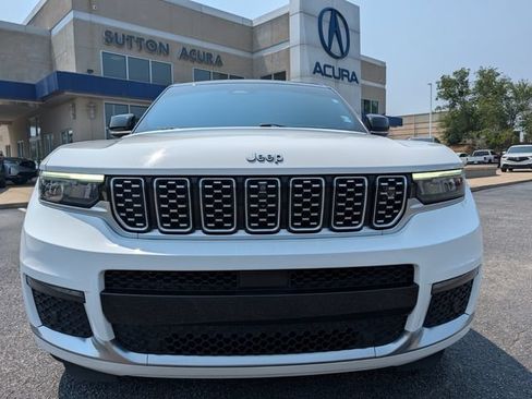 Used 2023 Jeep Grand Cherokee L Summit w/ Advanced Protech Group IV AWD/4WD image 5