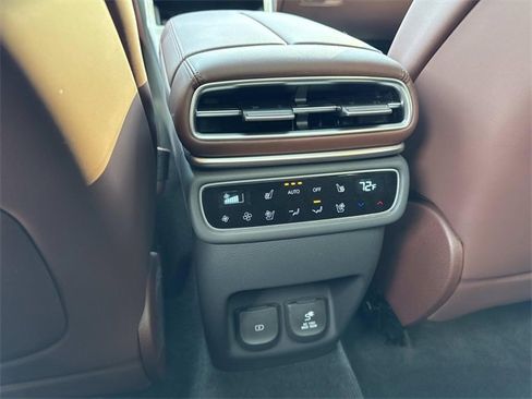 Used 2025 Genesis GV80 3.5T Prestige image 16