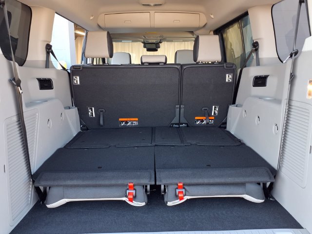 Used 2023 Ford Transit Connect XLT w/ XLT Premium Package FWD image 21
