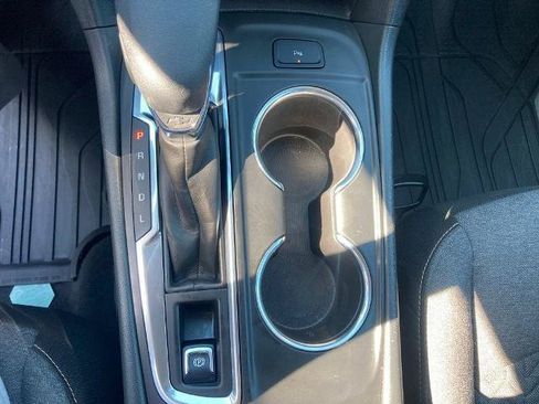 Certified 2024 Chevrolet Equinox LT w/ LPO, Floor Liner Package FWD image 32