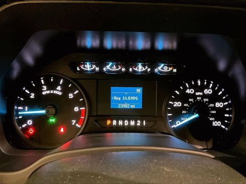 Used 2022 Ford F250 XL w/ Power Equipment Group AWD/4WD image 19