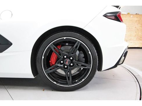 Used 2023 Chevrolet Corvette Stingray Preferred Cpe w/ Z51 Performance Package RWD image 25