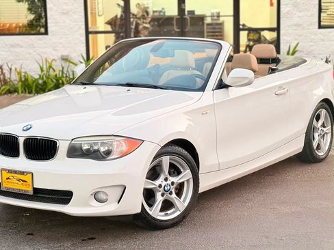 Used 2013 BMW 128i Convertible RWD image 4