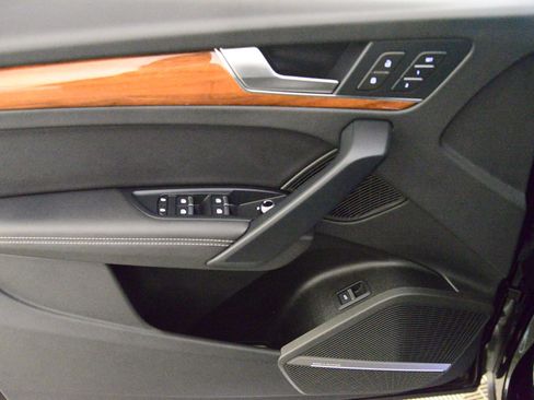 Certified 2023 Audi Q5 2.0T Premium Plus w/ Premium Plus Package image 27