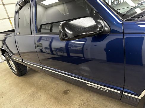 Used 1998 Chevrolet Silverado 1500 4x4 Extended Cab w/ Preferred Equipment Group 2 image 22