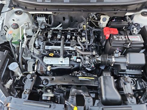 Used 2021 Nissan Kicks SV image 21