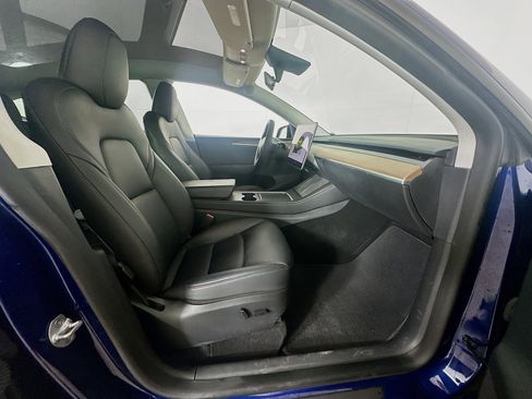 Used 2023 Tesla Model Y Long Range AWD/4WD image 31