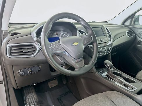 Used 2024 Chevrolet Equinox LT image 9