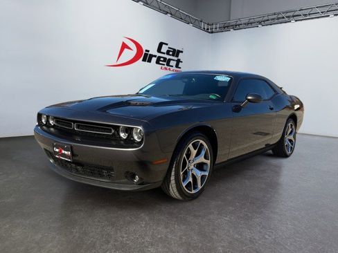 Used 2016 Dodge Challenger R/T Plus image 1