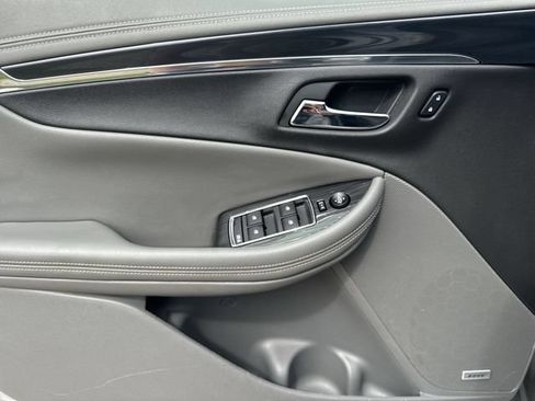 Certified 2019 Chevrolet Impala Premier FWD image 23