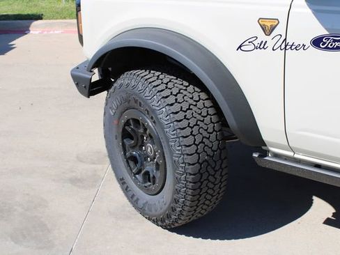 New 2025 Ford Bronco Badlands w/ Sasquatch Package image 5