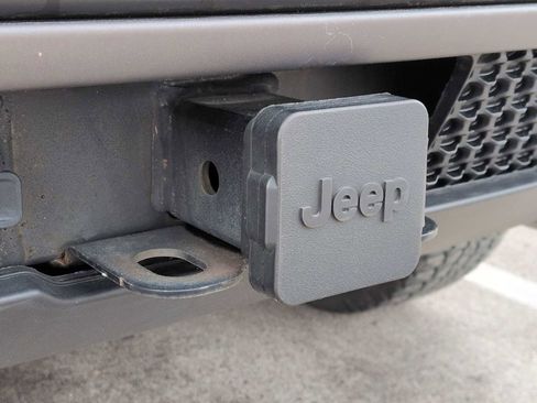 Used 2021 Jeep Cherokee Trailhawk w/ Trailer Tow Group AWD/4WD image 31