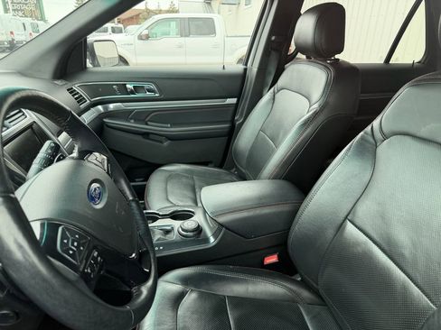 Used 2017 Ford Explorer Sport w/ Equipment Group 401A image 3