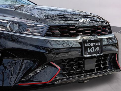 Certified 2023 Kia Forte GT-Line w/ GT-Line Technology Package image 28