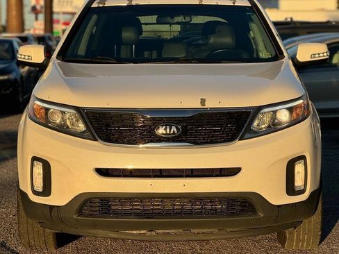 Used 2015 Kia Sorento LX AWD/4WD image 3