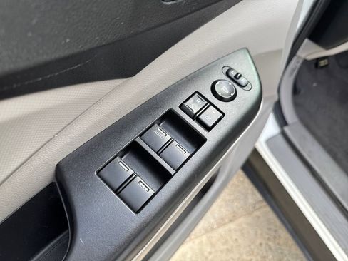 Used 2012 Honda CR-V LX image 13