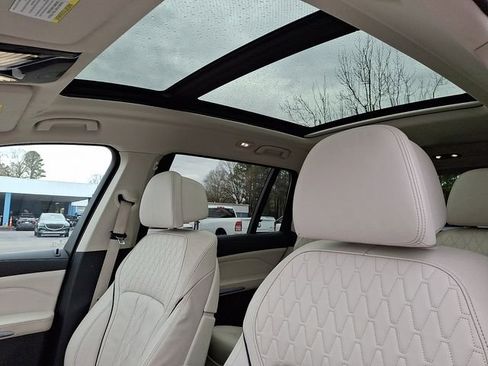 Used 2022 BMW X7 xDrive40i w/ Executive Package image 19