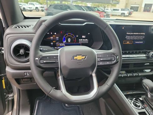 New 2025 Chevrolet Colorado LT w/ LT Convenience Package image 15