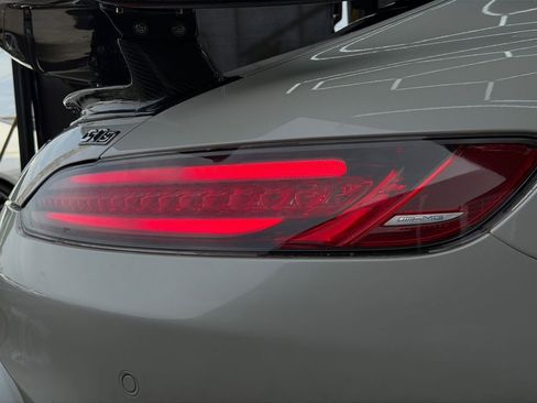 Used 2017 Mercedes-Benz AMG GT S image 18