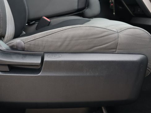 Used 2016 Toyota Tundra SR5 image 29