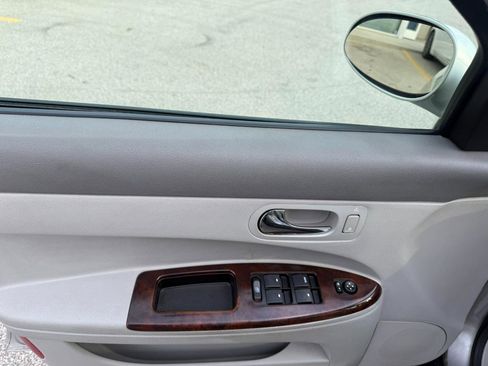 Used 2008 Buick LaCrosse CX image 8