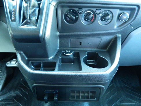 Used 2019 Ford Transit 250 130 Low Roof image 17