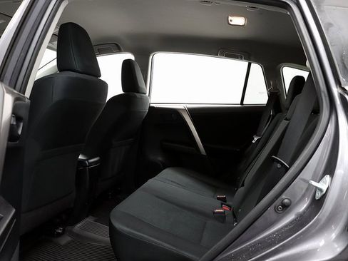 Used 2017 Toyota RAV4 LE image 12