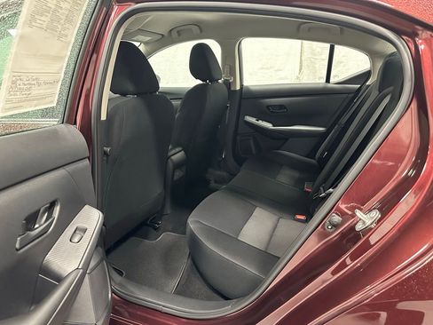 Used 2025 Nissan Sentra SV image 40