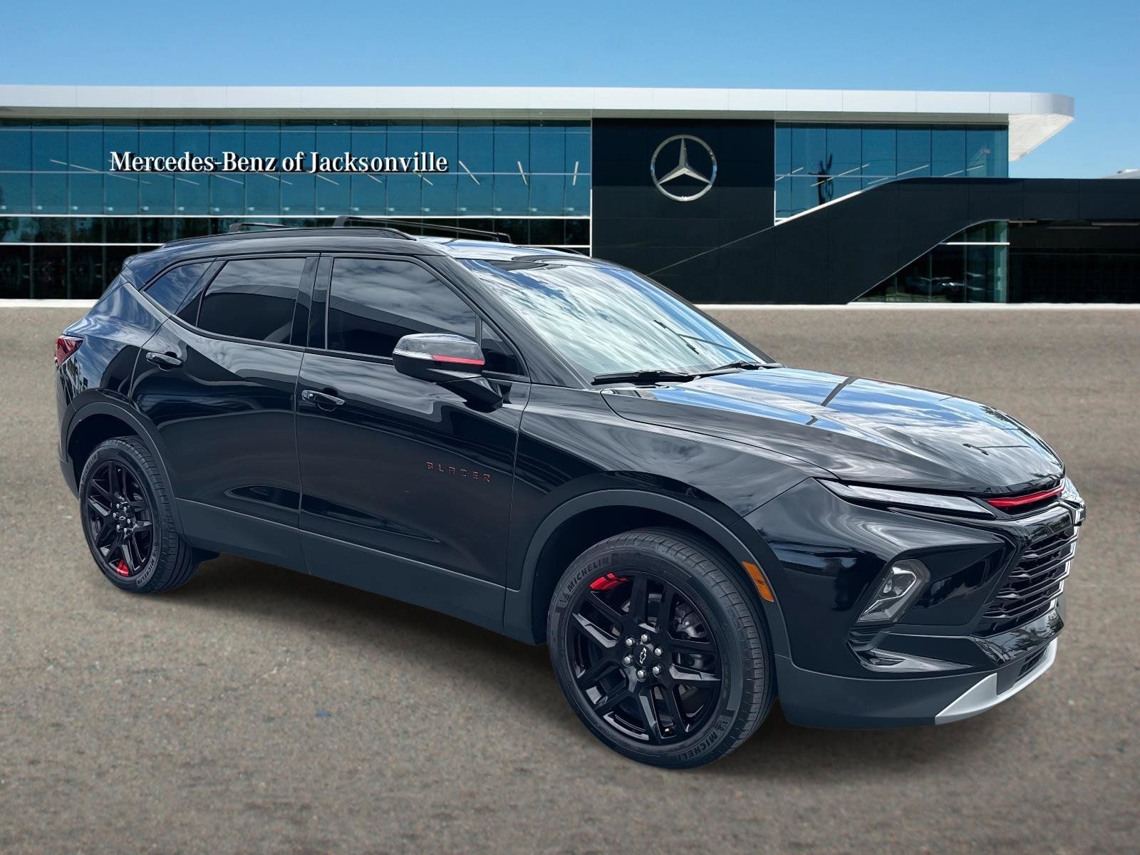 Used 2024 Chevrolet Blazer LT w/ Redline Edition FWD image 1