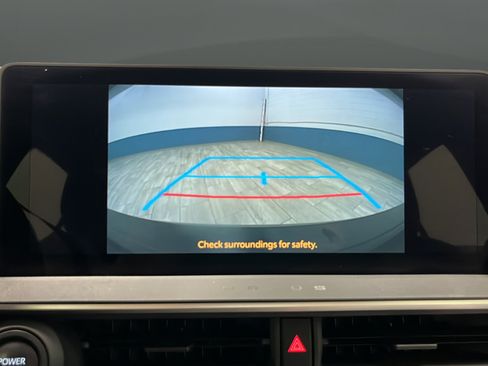 Used 2024 Toyota Prius XLE AWD/4WD image 15