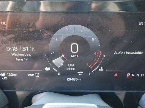 Used 2025 GMC Yukon Denali w/ Denali Reserve Package AWD/4WD image 10