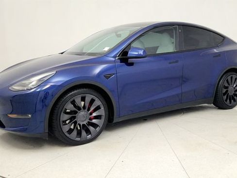 Used 2023 Tesla Model Y Performance AWD/4WD image 4