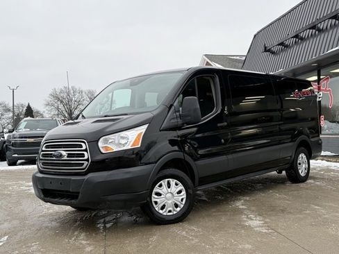 Used 2018 Ford Transit 350 XLT image 19