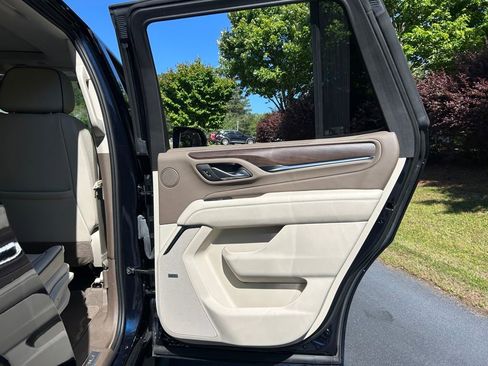 Used 2024 GMC Yukon Denali AWD/4WD image 65