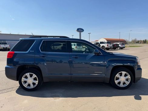 Used 2017 GMC Terrain SLE w/ Convenience Package AWD/4WD image 6