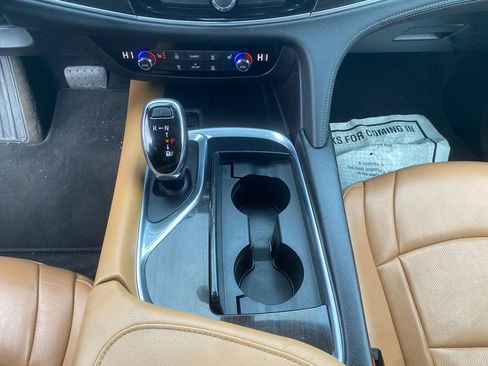 Used 2020 Buick Enclave Essence w/ Sound and Sites Package image 22