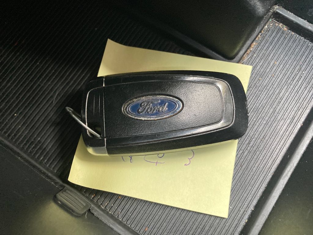 Used 2023 Ford Edge SEL AWD/4WD image 36