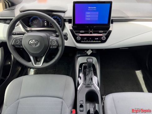 Certified 2026 Toyota Corolla SE w/ SE Premium Package FWD image 15